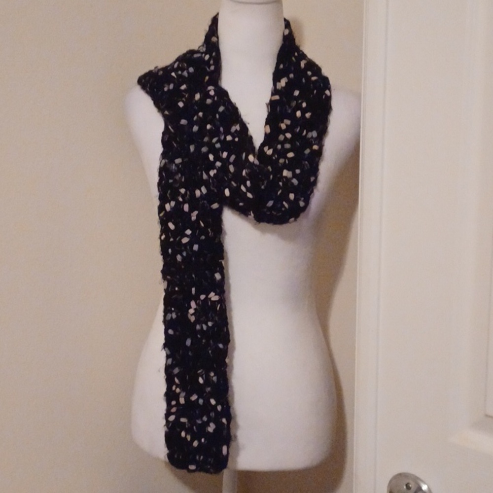 + Black Patterned Scarf - Picture 1 of 6